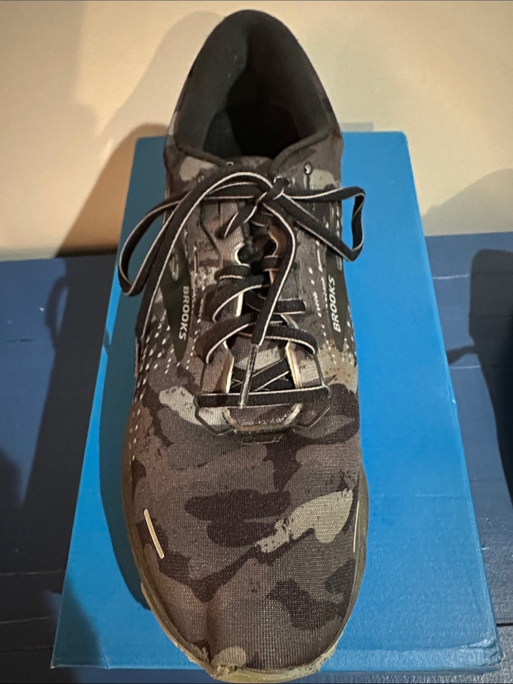 Brooks Men's Camo-Pattern Running Shoes - Black & Gray - Picture 3 of 10